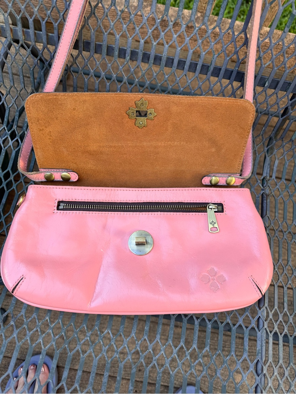 Patricia Nash Pink Leather Crossbody with Floral Medallion - Picture 3 of 7